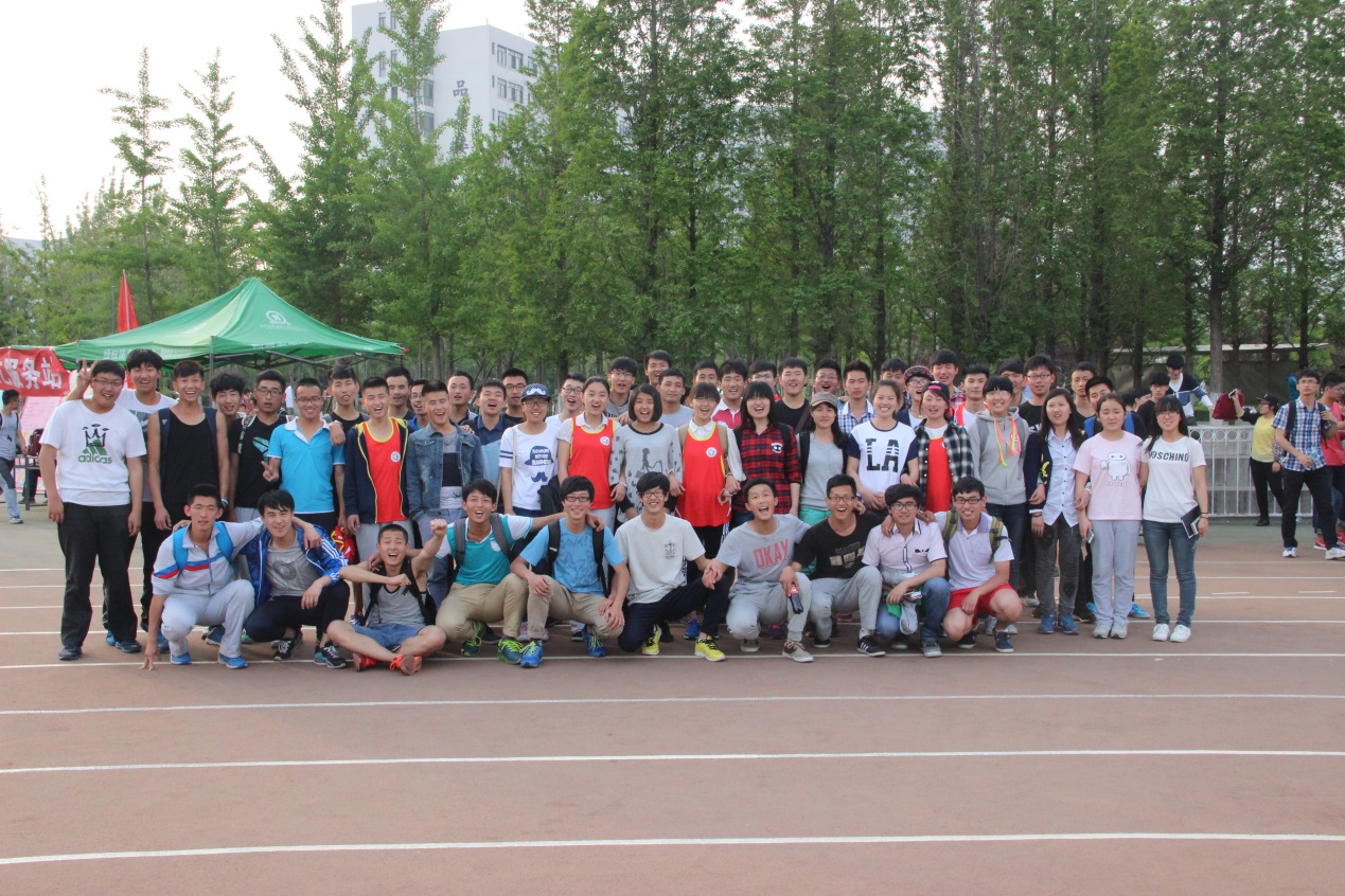 团结协作 365英国上市公司学生在学校运动会中成绩突破百分
